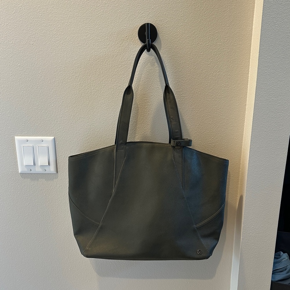 Large Lululemon olive green tote bag